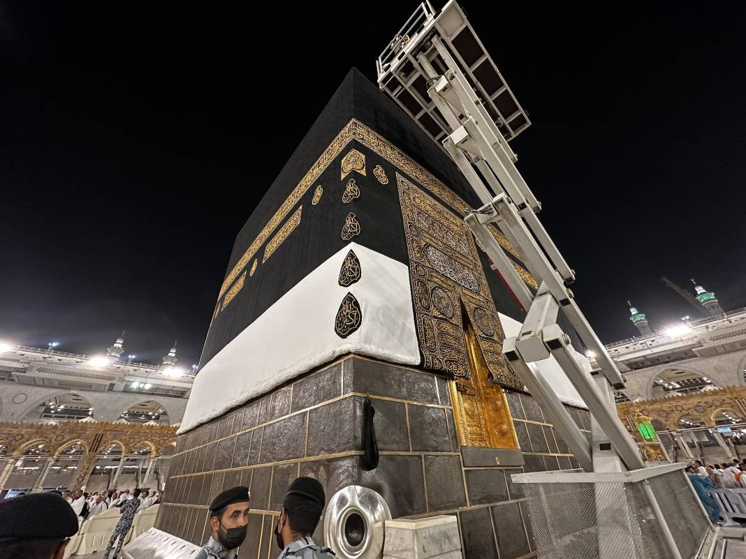 Kabe'nin örtüsü temizlendi - Resim: 3